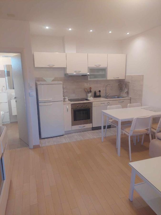 Holiday Apartment Σπλιτ Εξωτερικό φωτογραφία
